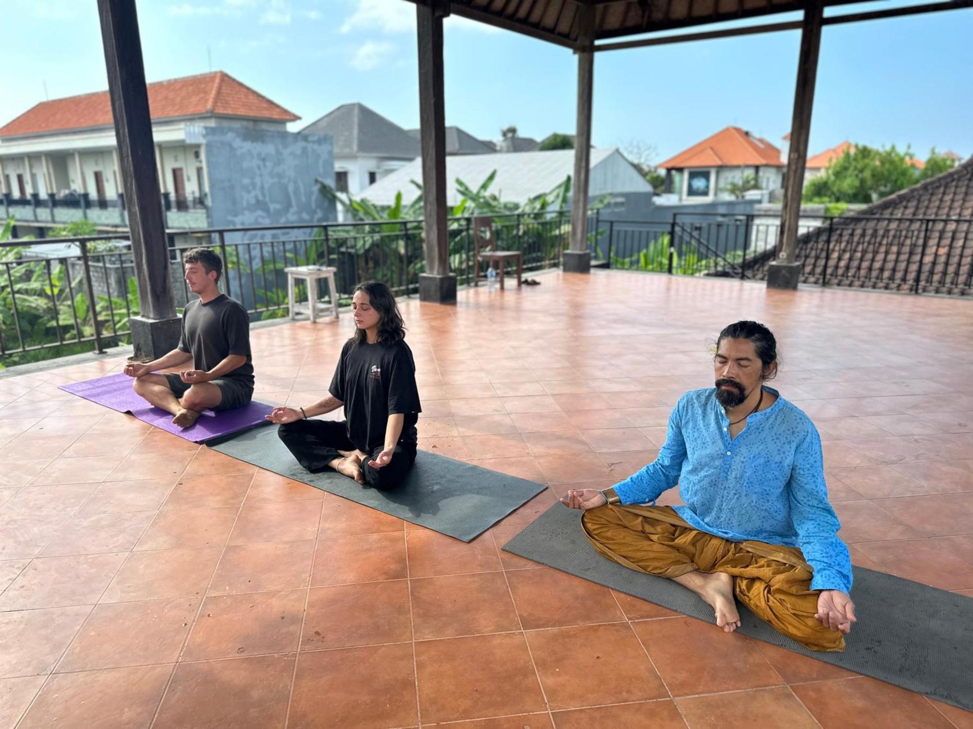 Diuma Residence Yoga Meditation Retreat And Healing Center Sanur Extérieur photo