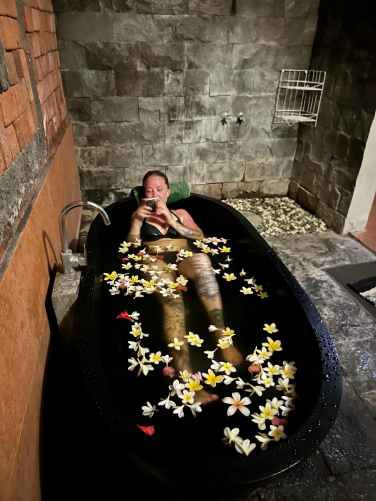 Diuma Residence Yoga Meditation Retreat And Healing Center Sanur Extérieur photo