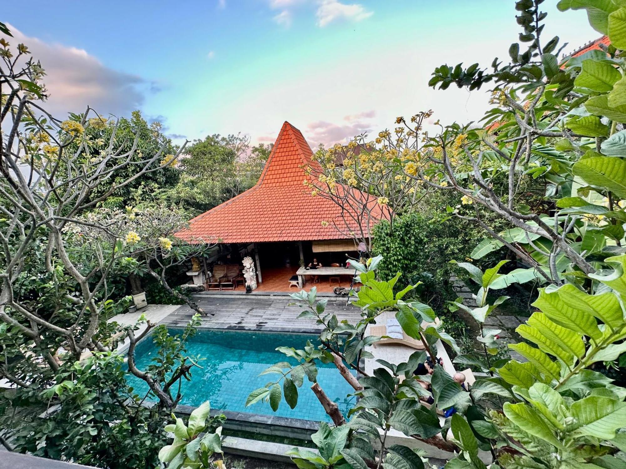 Diuma Residence Yoga Meditation Retreat And Healing Center Sanur Extérieur photo