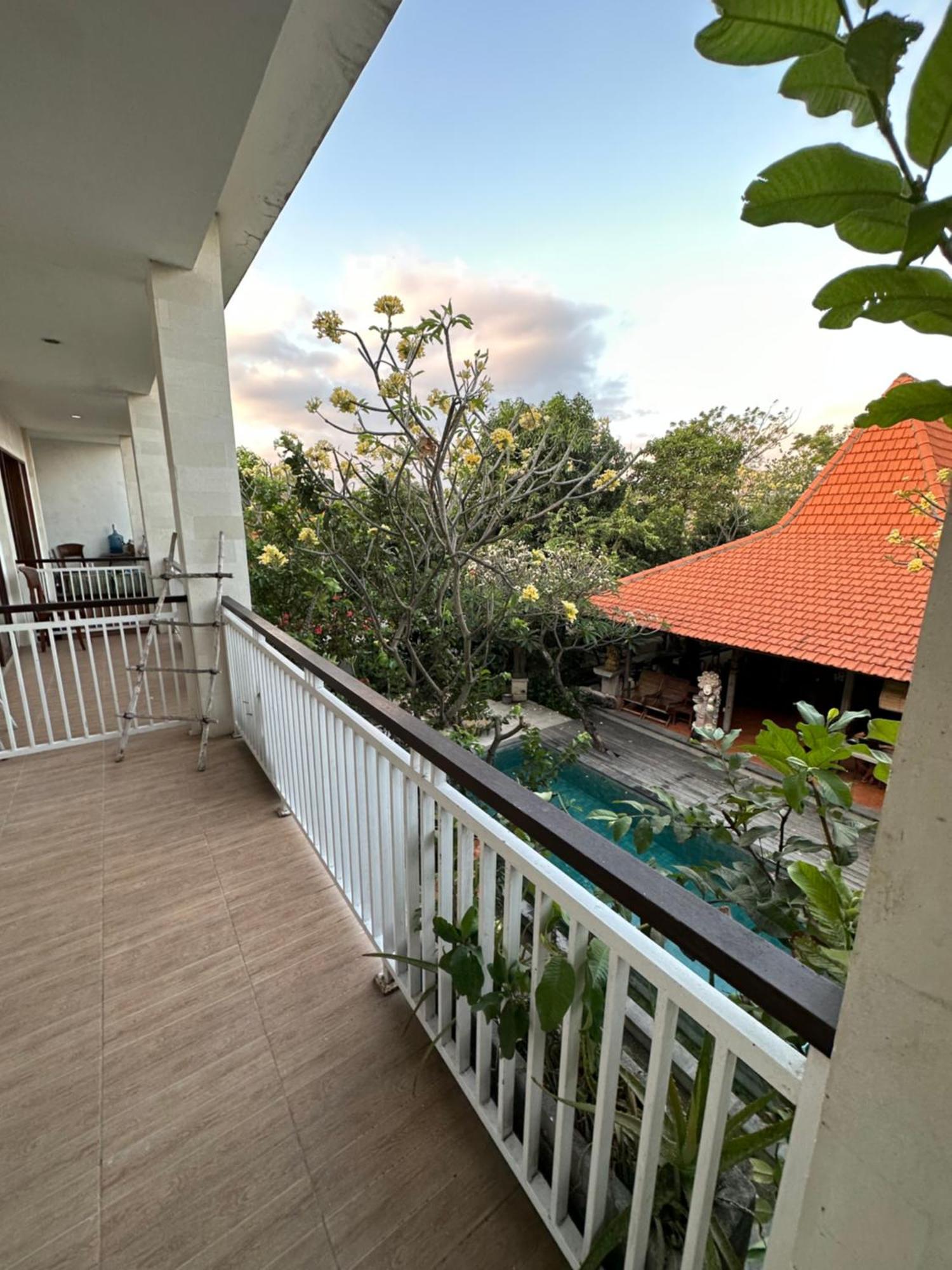 Diuma Residence Yoga Meditation Retreat And Healing Center Sanur Extérieur photo
